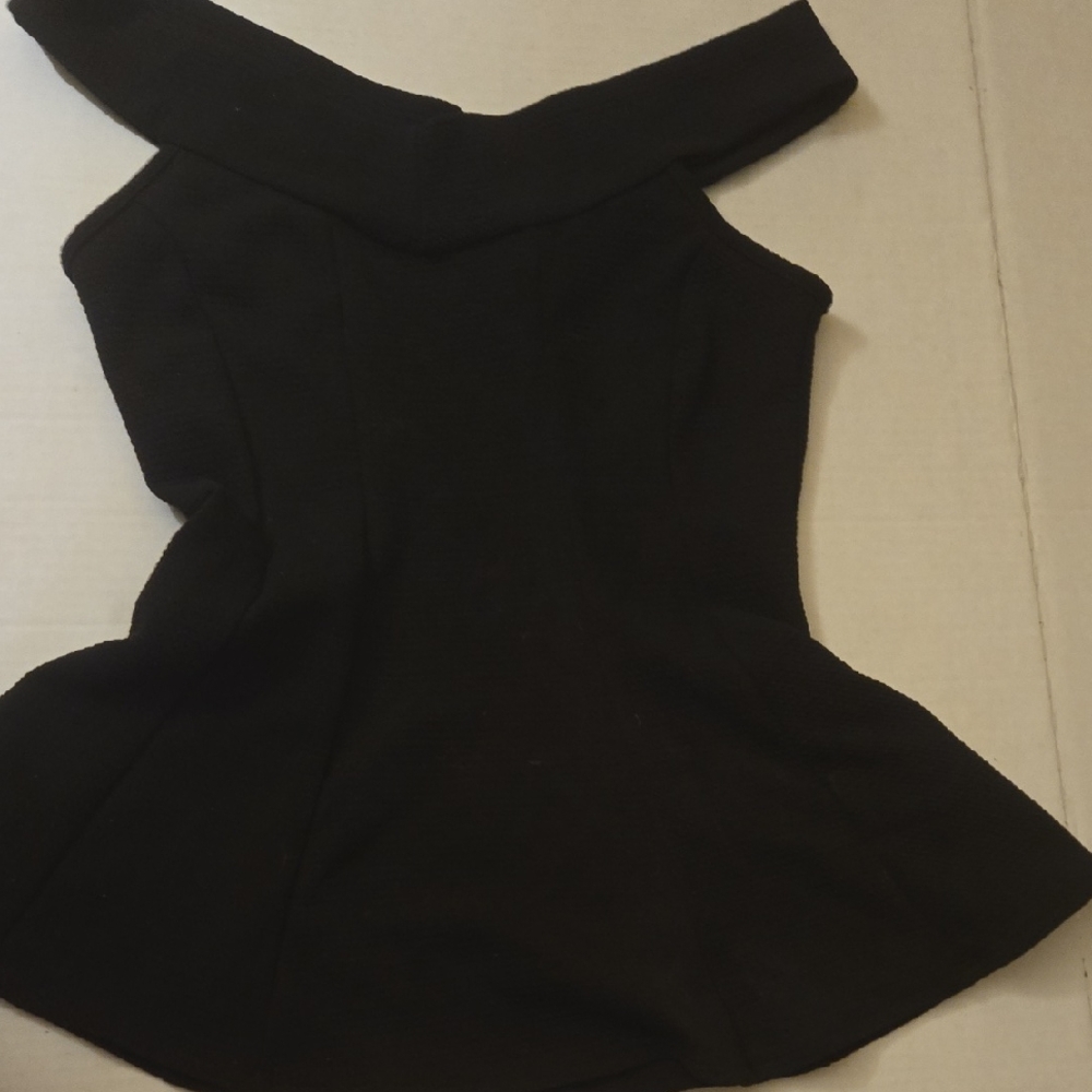 Shasa Elegant Black Top